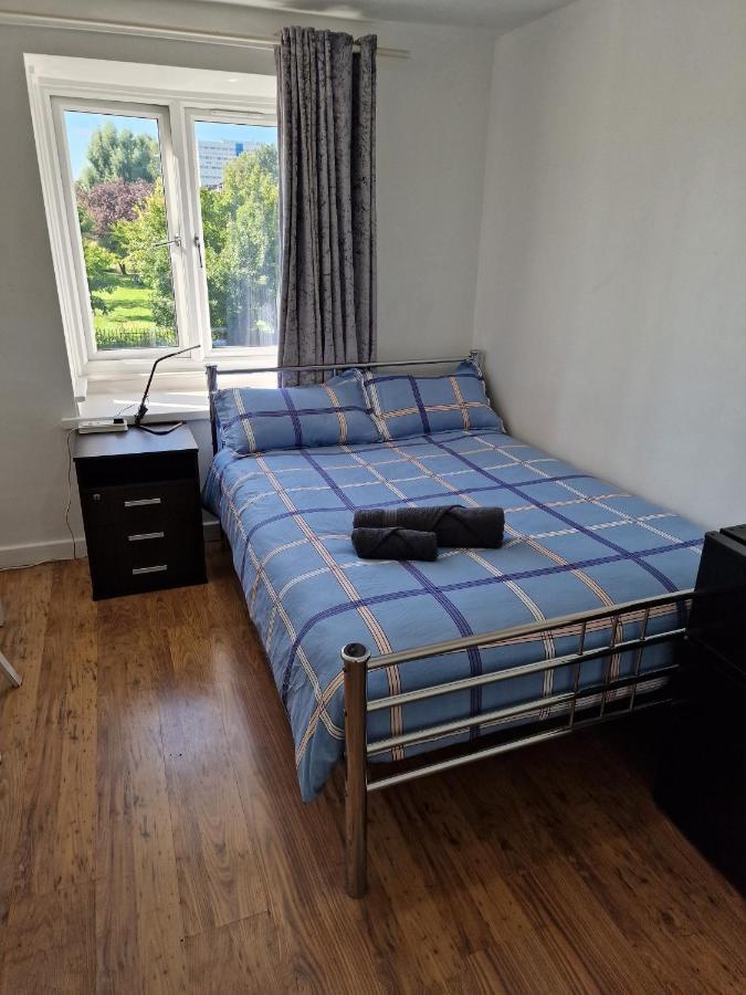 Cozy Double Bedroom In Zone 1-2 Central Лондон Екстериор снимка