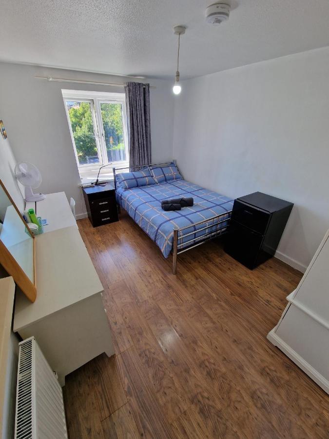 Cozy Double Bedroom In Zone 1-2 Central Лондон Екстериор снимка